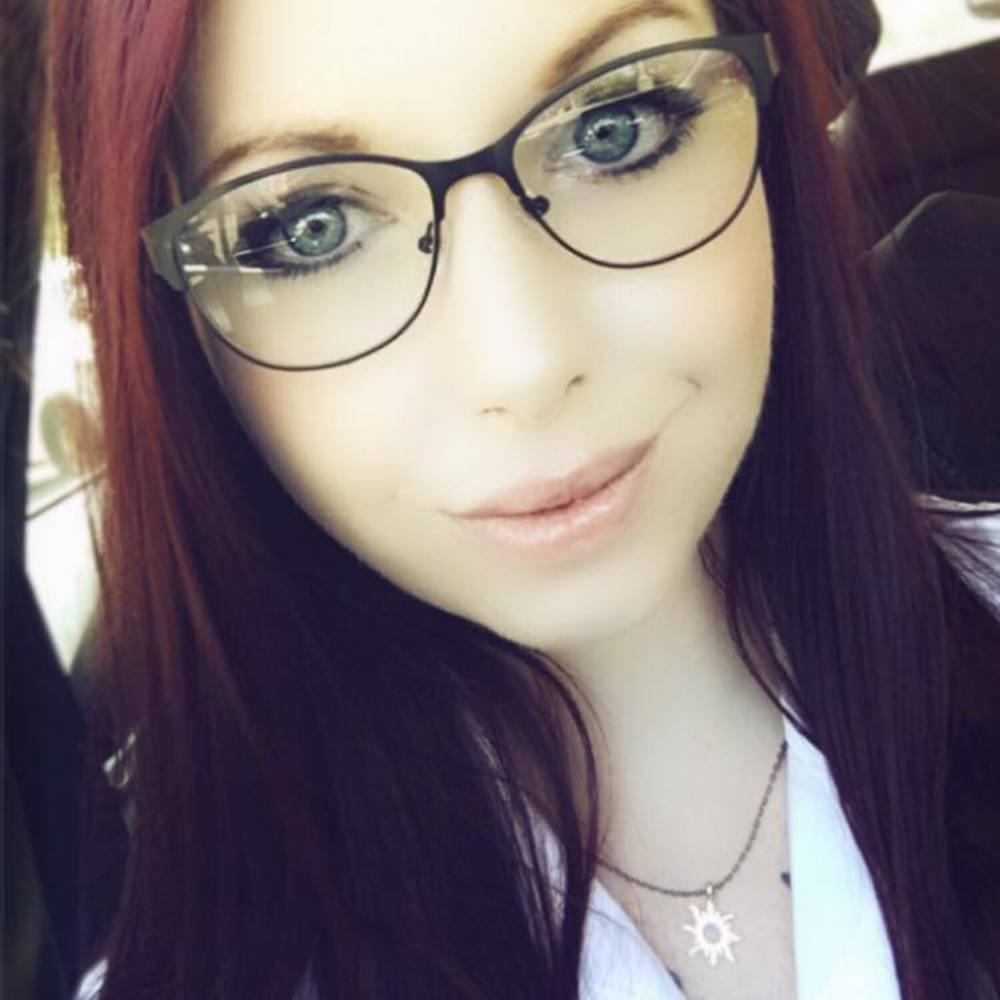 Meet your Posher, Nikki